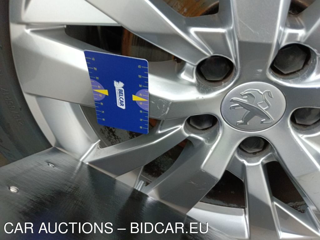 Peugeot 5008 1.5 BLUEHDI 96KW S&S EAT8 ACTIVE PACK 5D, 2021