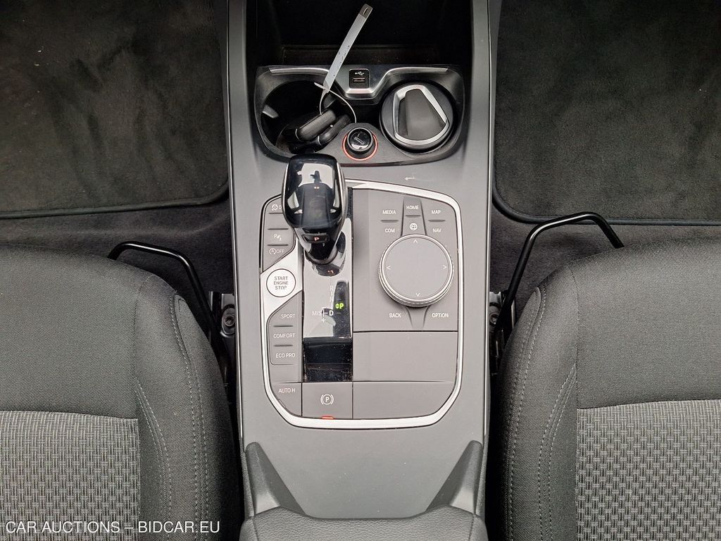 BMW Serie1-f40 19. BMW 1 REEKS HATCH 116DA (85 KW) 5D, 2021