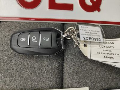 Citroen C5-aircross AIRCROSS HYBRID 225 E-EAT8 FEEL 5D, 2022