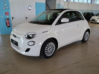 Fiat 500e C, 2023