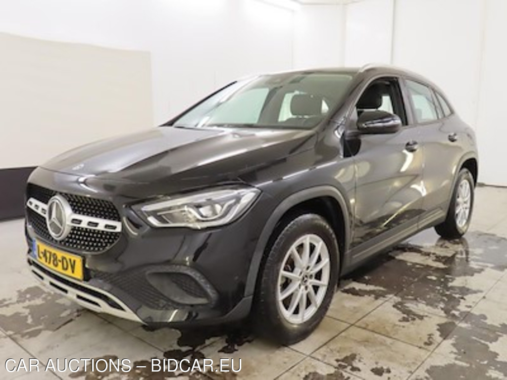 Mercedes-Benz GLA GLA 200 DCT 5d