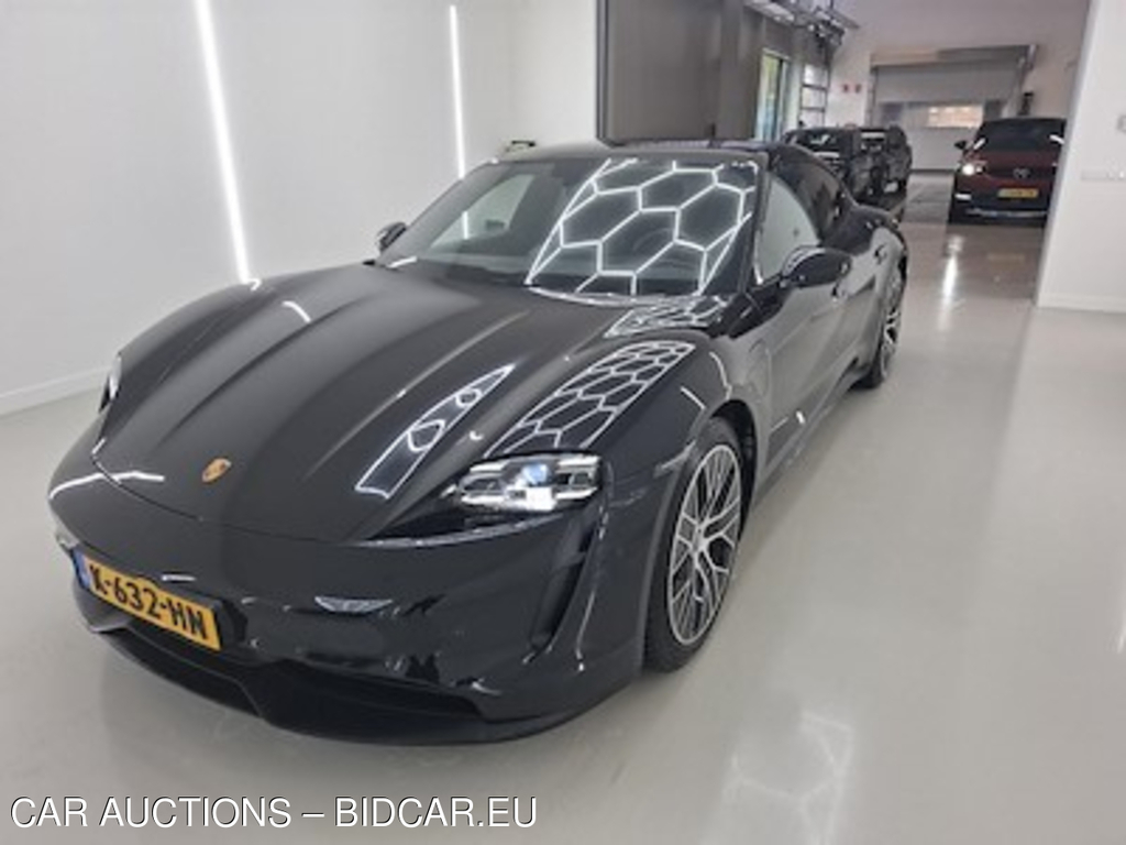 Porsche Taycan 4S 4d