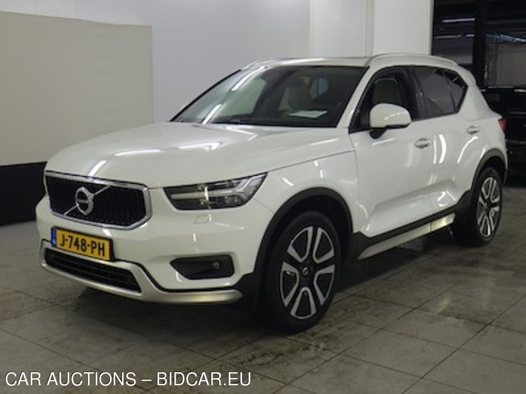 Volvo XC40 T2 automaat Momentum Pro