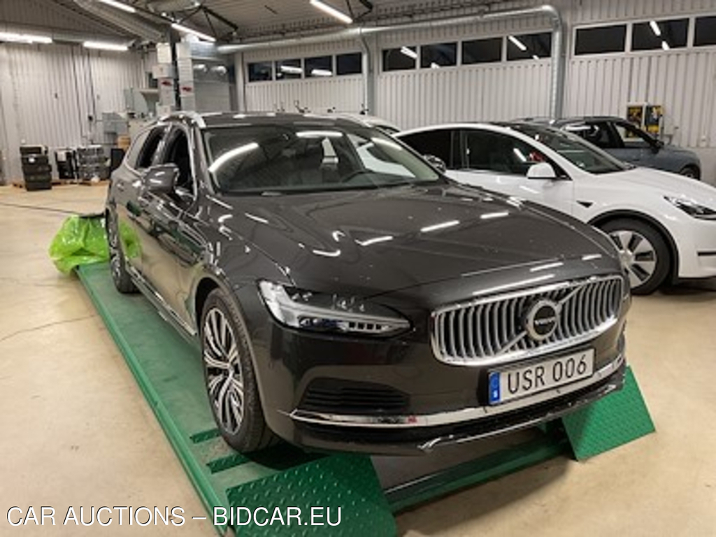 Volvo V90 T8 Recharge 456 AWD Ultimate Bright VOC Drag Panorama Skinn