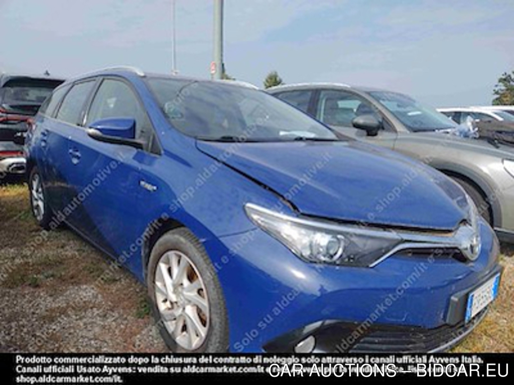 Toyota auris touring sports hybrid business -