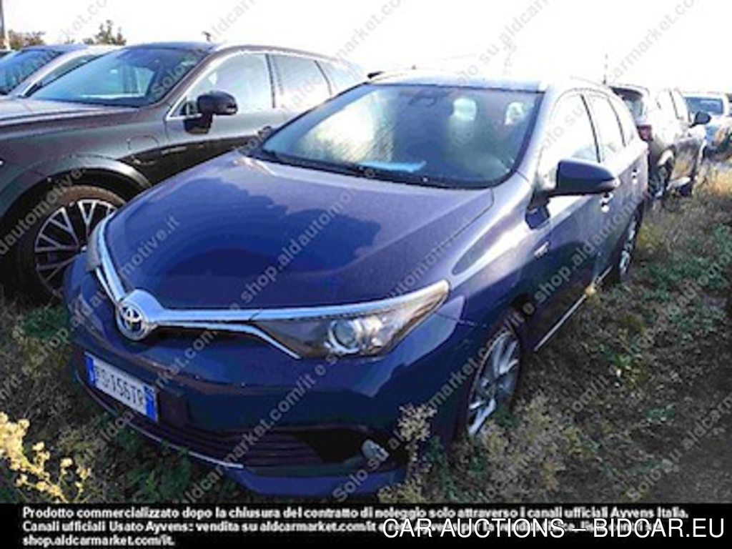 Toyota auris touring sports hybrid business -