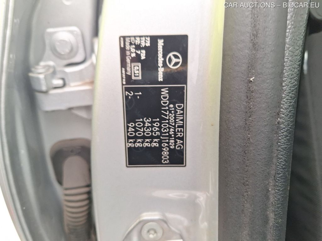 Mercedes A-klasse-lim-17 BERLINE 18. MERCEDES-BENZ A-KLASSE LIMOUSINE A 180 D DCT 4D, 2019