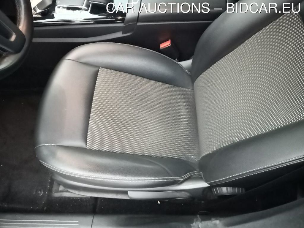 Mercedes Cla-klasse-bm11 CLA 180 D DCT BUSINESS SOLUTION 4D, 2019