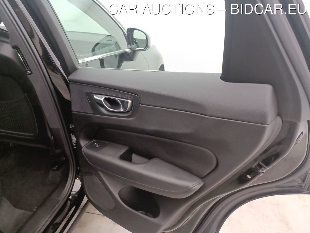 Volvo Xc60 D4 120KW GEARTRONIC MOMENTUM PRO 5D, 2020