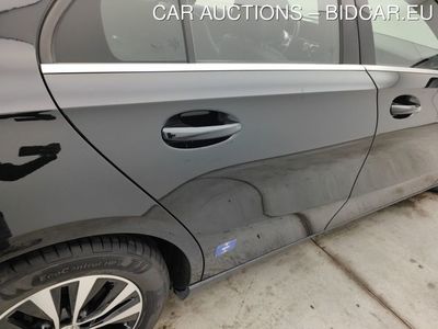 Mercedes A-klasse-bm177 A (W177) A 180 136HP BUSINESS LINE 5D, 2023