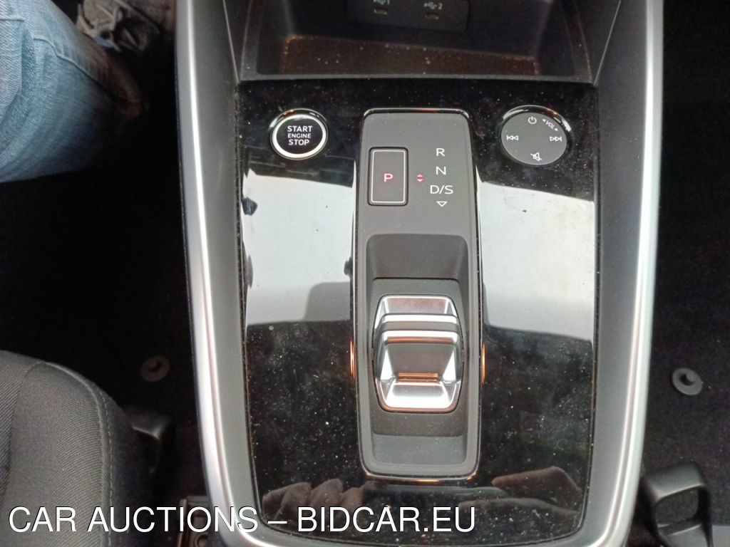 Audi A3sportback-8ya SPORTBACK 1.4 40 TFSI E ATTRACTION 5D, 2024