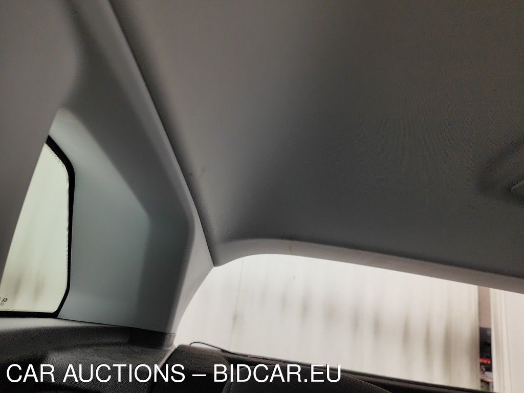 Peugeot 3008 1.5 BLUEHDI 96KW S&S EAT8 ACTIVE 5D, 2019