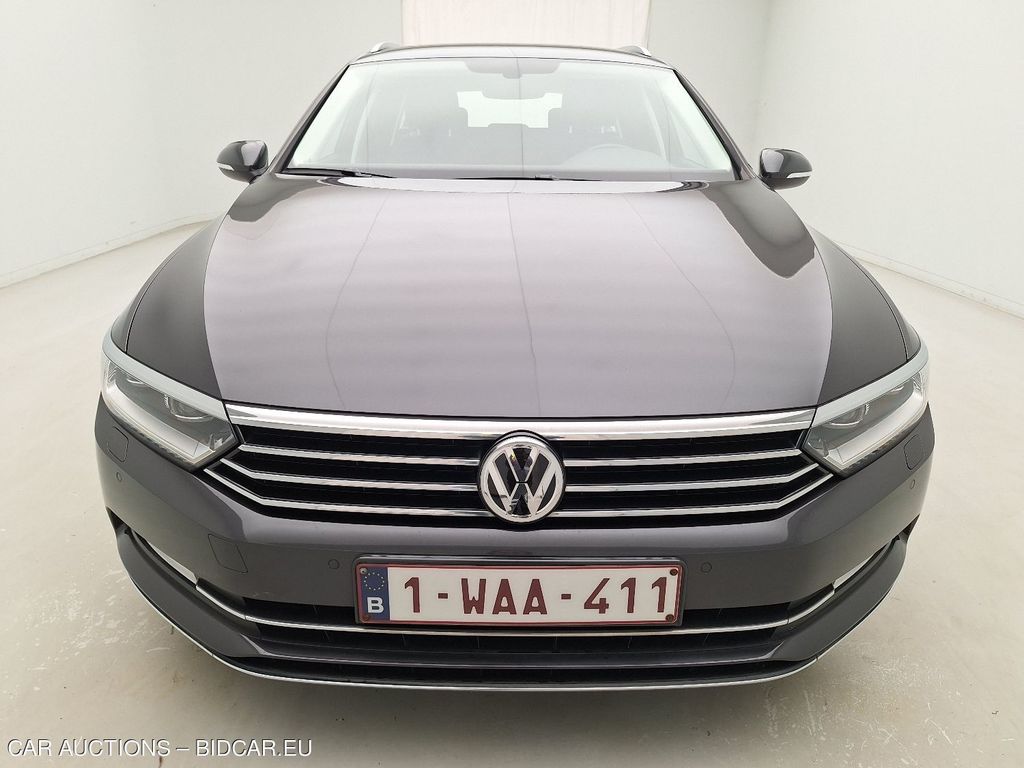 Volkswagen Passat8 VARIANT 14. VOLKSWAGEN PASSAT VARIANT 1.6 TDI HIGHLINE BUSINES, 2019
