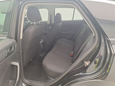 Volkswagen T-roc 17. VOLKSWAGEN T-ROC 1.6 TDI UNITED 5D, 2021