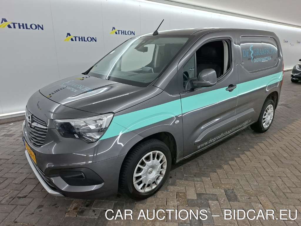 Opel Combo L1H1 1.5D 75KW S/S INNOVATION 2.4T 4D, 2020