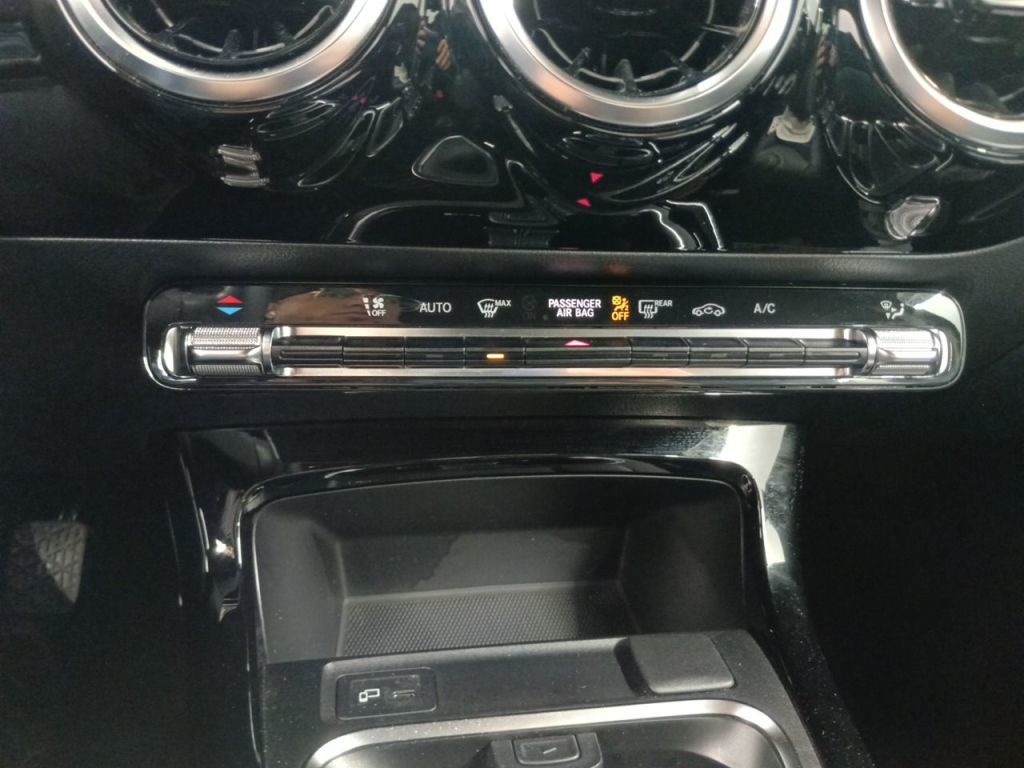 Mercedes A-klasse-lim-17 LIMOUSINE A 180 BUSINESS SOLUTION 4D, 2021