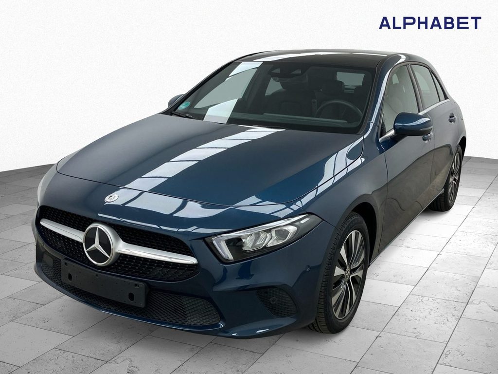 Mercedes-Benz A 250 e 8G-DCT Style -, 2021