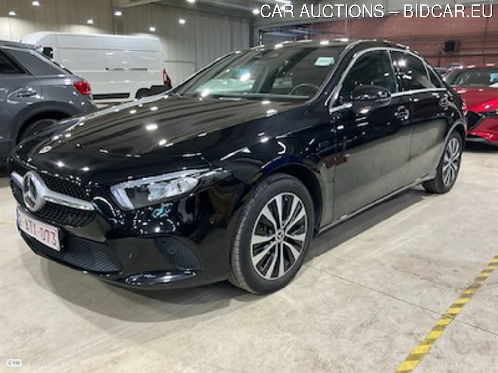 Mercedes-Benz A-class limousine 1.3 A 250 E BUSINESS SOLUTION DCT
