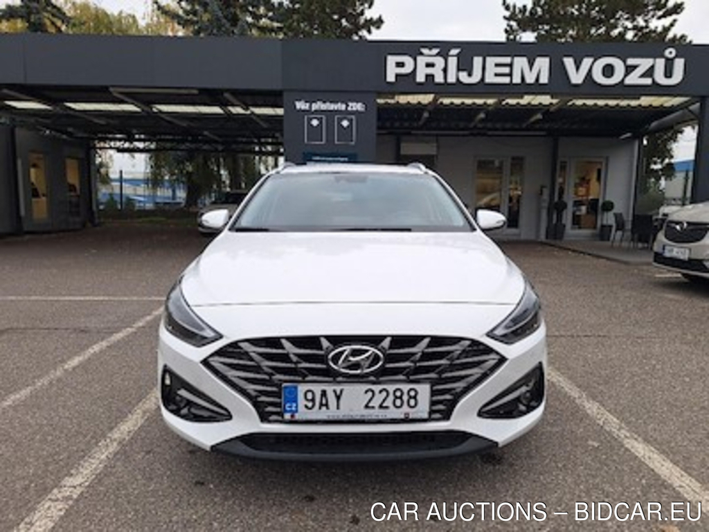 Hyundai I30 1.5i CVVT Family Smart kombi