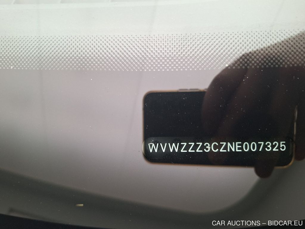 Volkswagen Passat-variant- VARIANT FL19. VOLKSWAGEN PASSAT VARIANT 2.0 TDI SCR 110KW DSG7 S, 2021