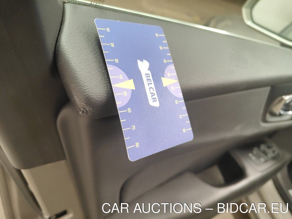 Volvo V60kombi D3 MOMENTUM PRO 5D, 2020