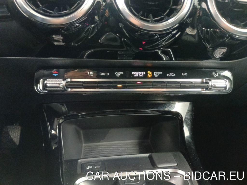 Mercedes A-klasse-lim-17 LIMOUSINE A 180 BUSINESS SOLUTION 4D, 2021