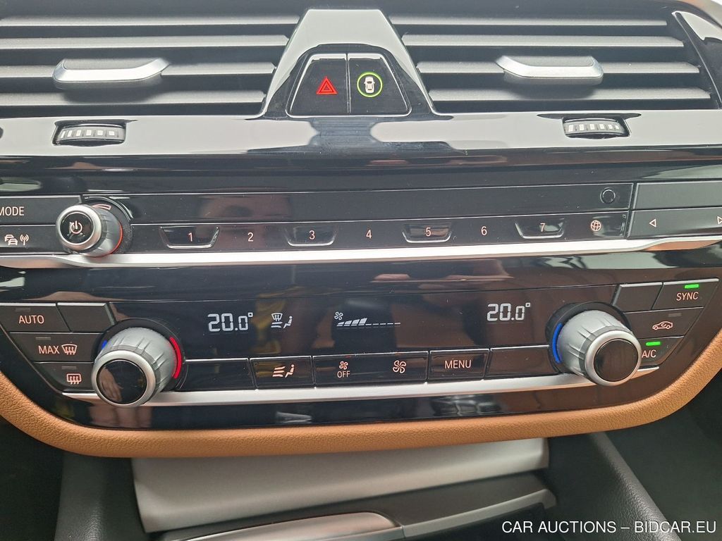 BMW Serie-5-touring TOURING 17. BMW 5 REEKS TOURING 520D AUT. (120 KW) 5D, 2020