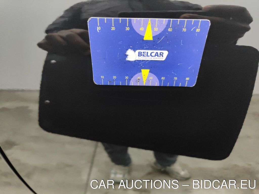 Volvo Xc40 B3 PLUS DARK DESIGN DCT 5D, 2025