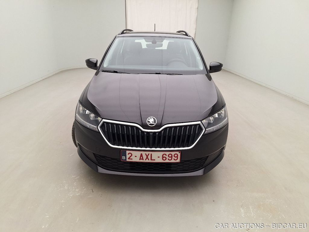 Skoda Fabiacombi COMBI FL18. SKODA FABIA COMBI 1.0 TSI 70KW AMBITION 5D, 2021