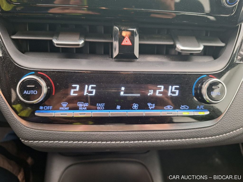 Toyota Corolla-e21 19. TOYOTA COROLLA 1.8 HYBRID DYNAMIC E-CVT 5D, 2021