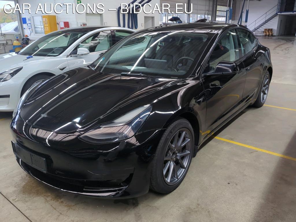 Tesla Model 3 STANDARD REICHWEITE PLUS HINTERRADANTRIEB, 2021