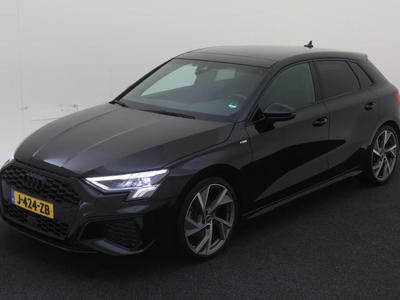 Audi A3 Sportback 35 TFSI 150PK S TRONIC S EDITION OPTIEK ALCANTARA PANORAMA HAAK, 2020