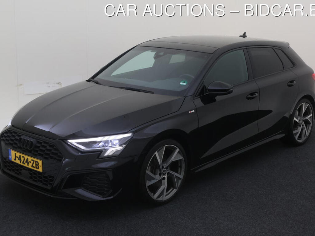 Audi A3 Sportback 35 TFSI 150PK S TRONIC S EDITION OPTIEK ALCANTARA PANORAMA HAAK, 2020