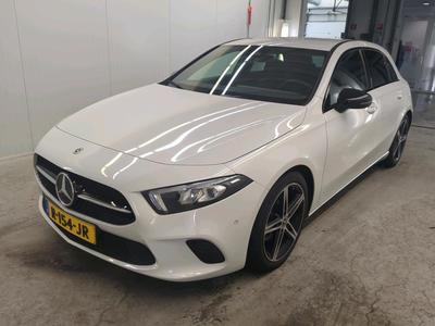Mercedes-Benz A180 1.3 100kW Luxury Line DCT, 2022