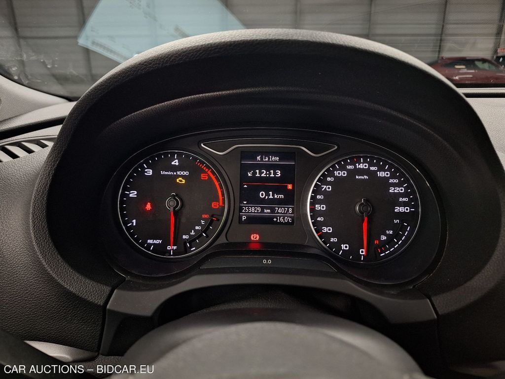 Audi A3-sportback-8v SPORTBACK FL16. AUDI A3 SPORTBACK 1.6 30 TDI 85KW S TR BUSINESS ED, 2019