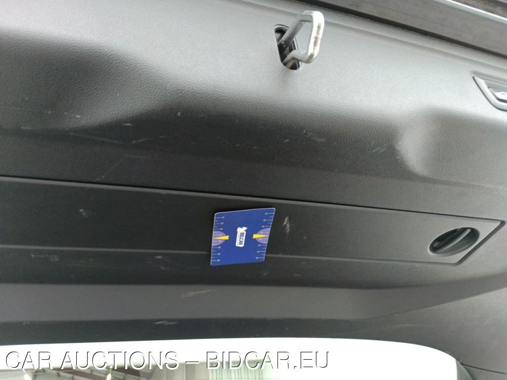BMW Serie3-touring- REEKS TOURING 318DA (110 KW) 5D !! TECHNICAL ISSUES !! ROLLING CAR, 2021