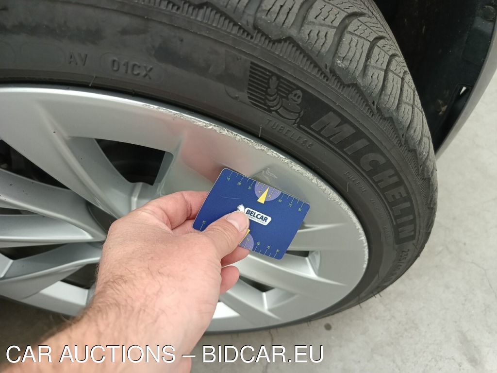 Tesla Model 3 - 2021 60 KWH RWD STANDARD PLUS 5D, 2023