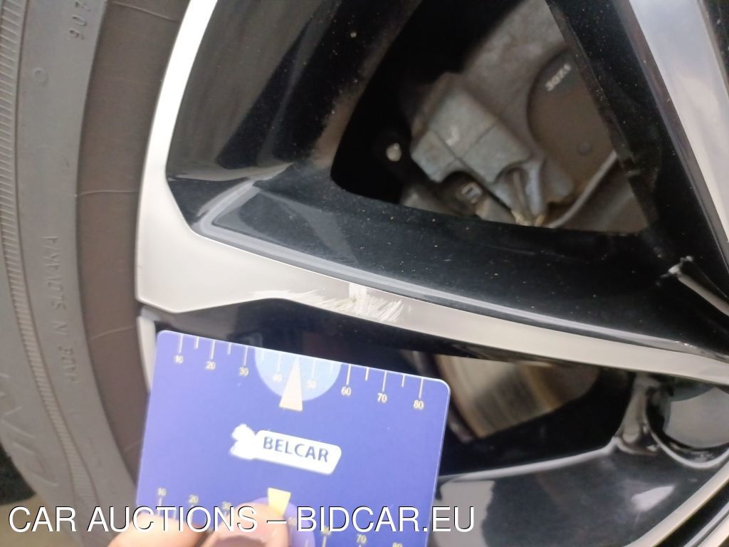 Volvo V60kombi D3 MOMENTUM 5D, 2019