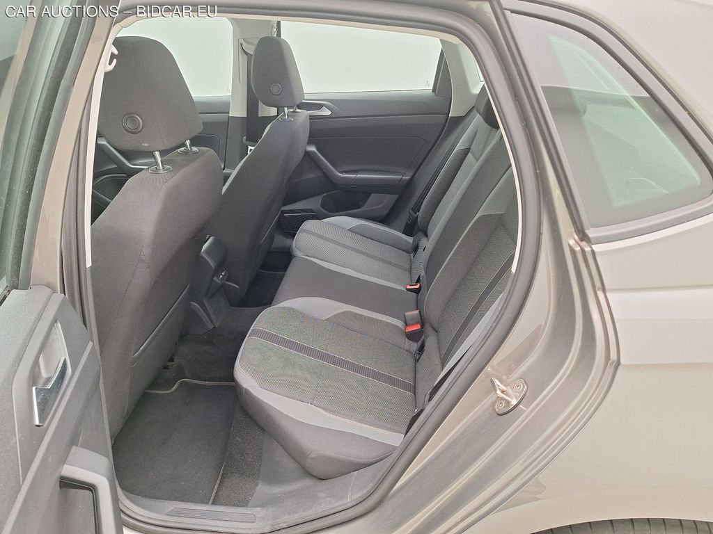 Volkswagen Polo 17. VOLKSWAGEN POLO 1.0 TSI HIGHLINE 5D, 2021