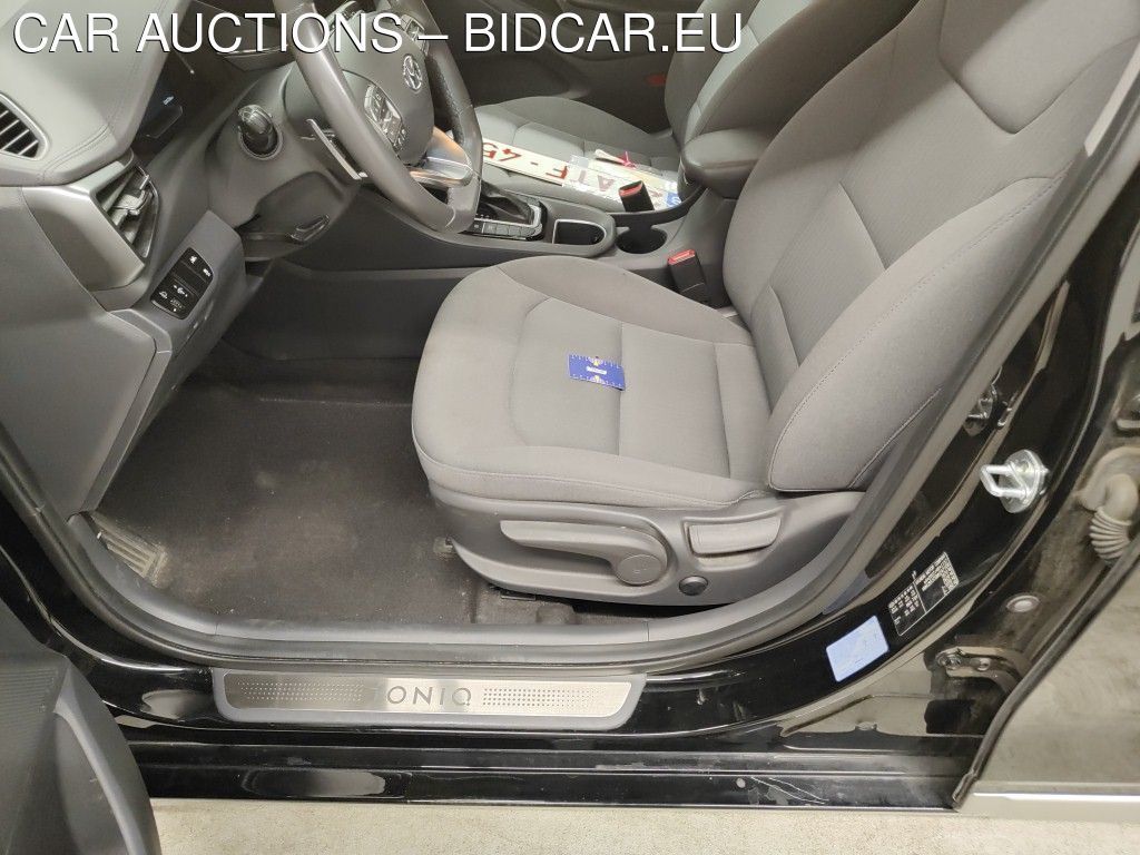 Hyundai Ioniq 1.6 GDI ISG DCT HYBRIDE FEEL 5D, 2021