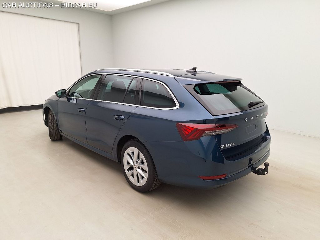 Skoda Octavia-combi-6 COMBI 20. SKODA OCTAVIA COMBI 2.0 CRTDI 110KW CLEVER+ 5D, 2024