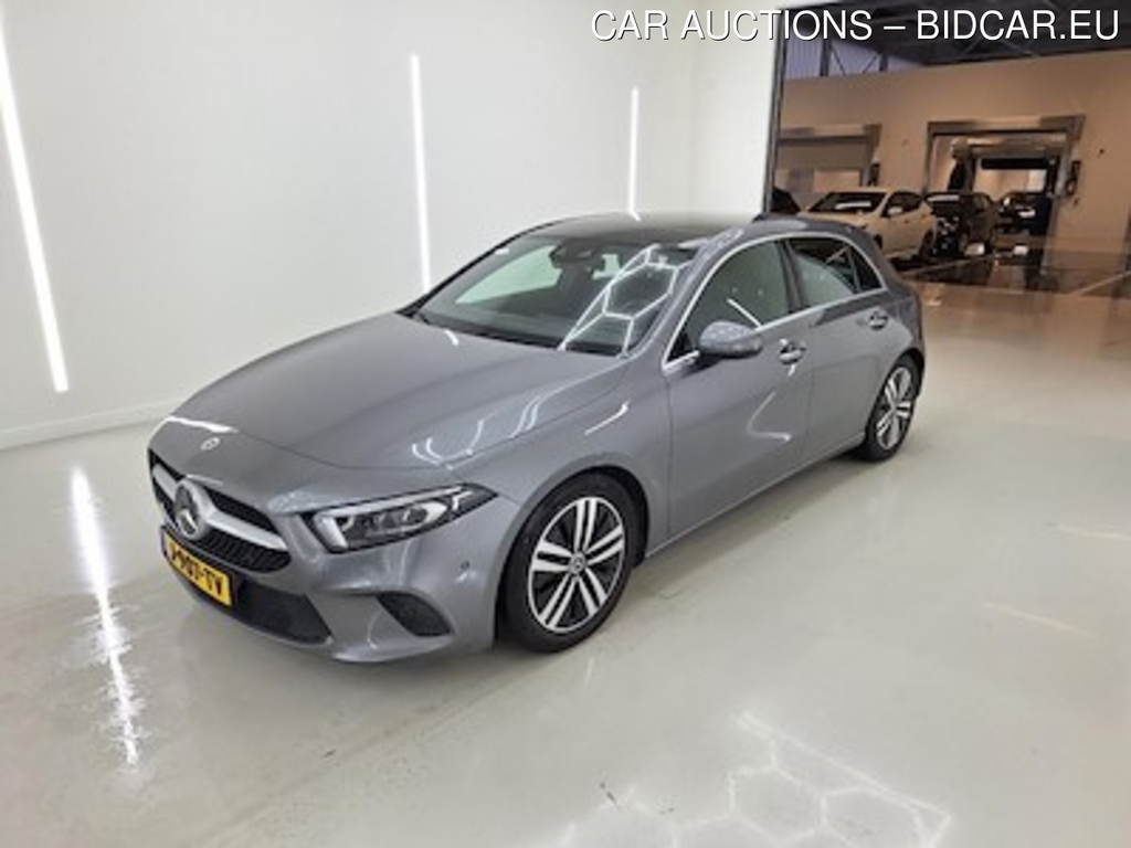 Mercedes-Benz A-klasse A 180 7G-DCT Business Solution Luxury 5d