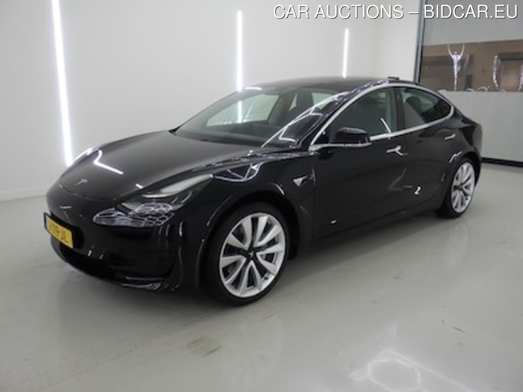 Tesla Model 3 Standard Range Plus RWD 4d
