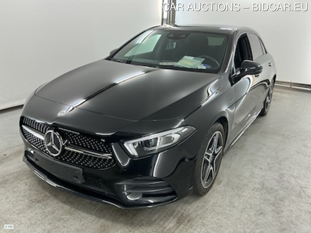Mercedes-Benz A-CLASS 1.3 A 250 E AMG LINE DCT