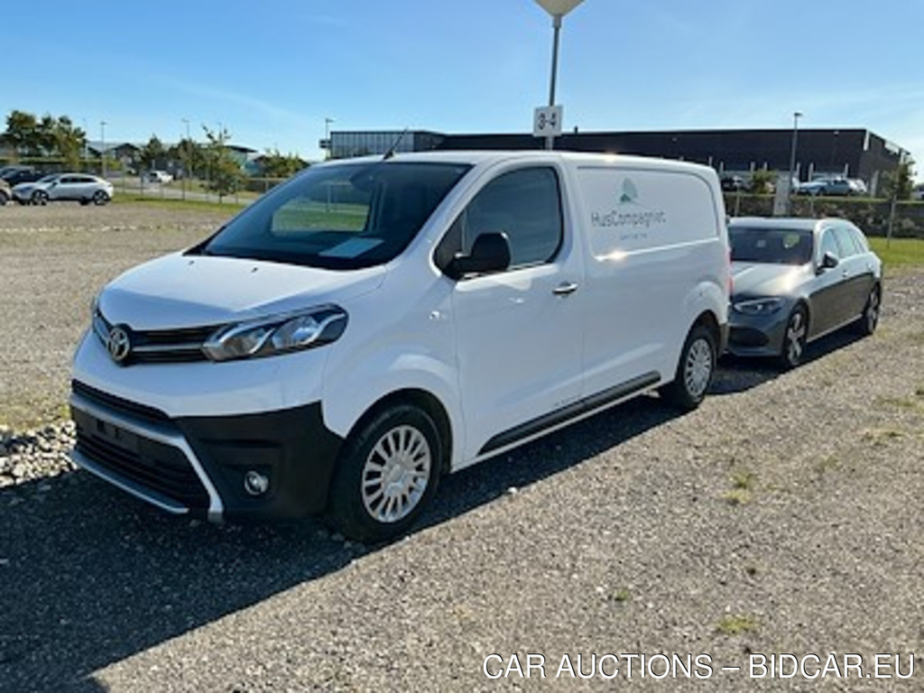 Toyota PROACE 2.0D 122HP MWB COMFORT MASTER AUTO UA!