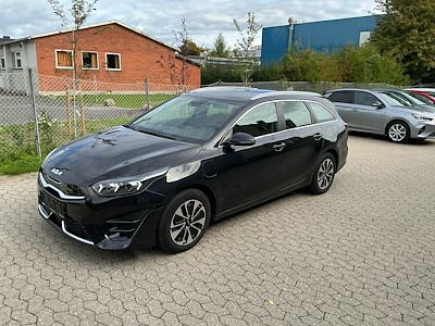 Kia Ceed SW 1.6 GDI PHEV 141 PRESTIGE DCT UA!