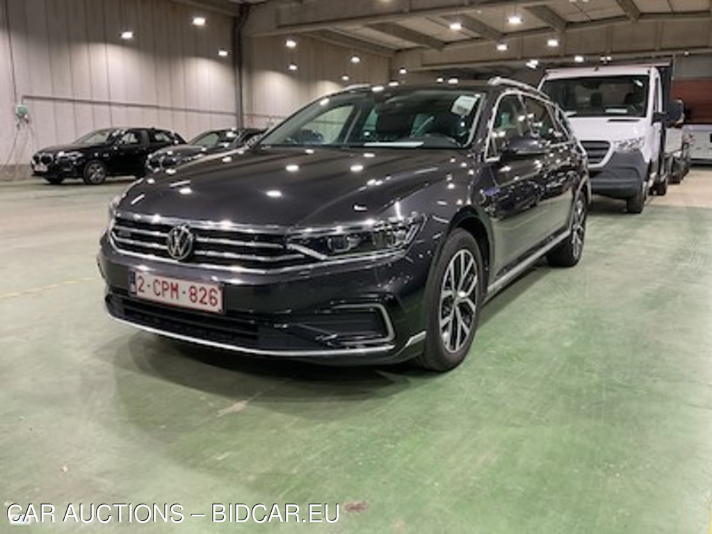 Volkswagen Passat variant 1.4 TSI MSQ VARIANT GTE BUSINESS