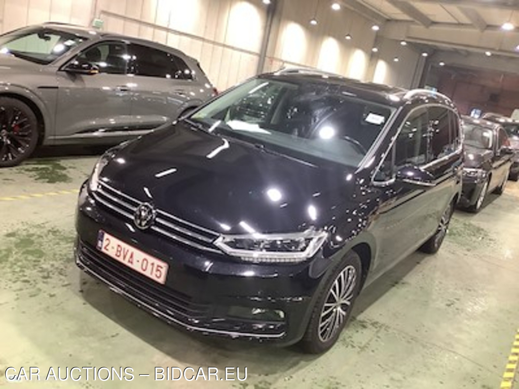 Volkswagen TOURAN 1.5 TSI HIGHLINE DSG