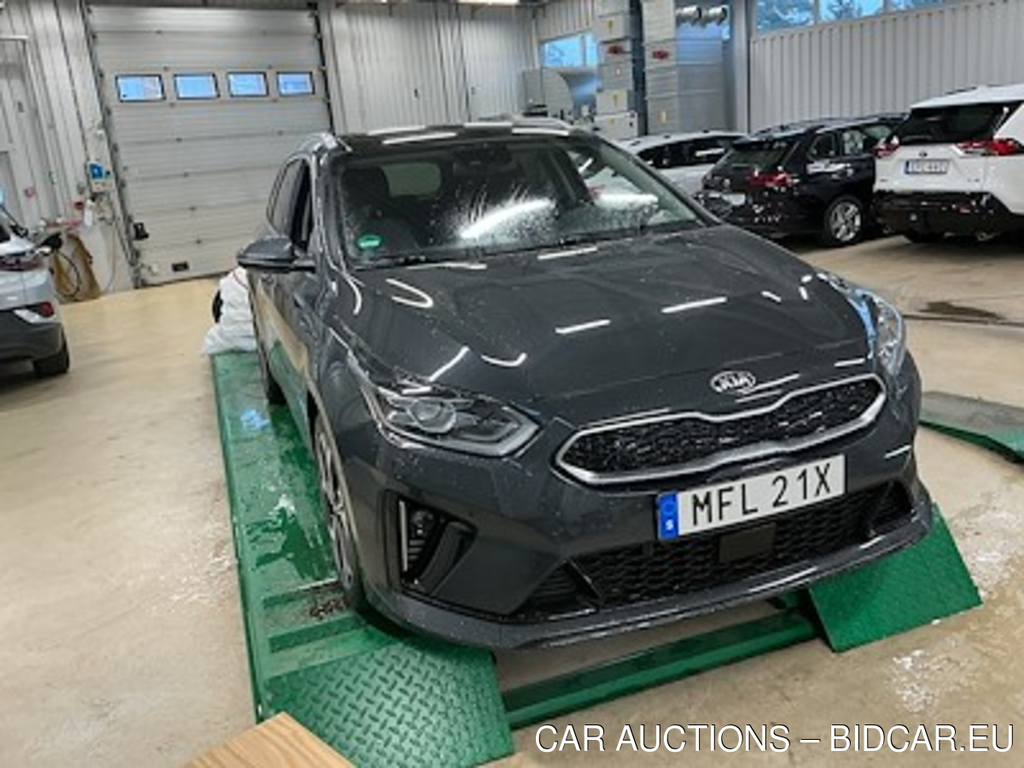 Kia Ceed SW Plug-In Advance Plus 2