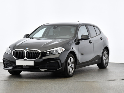 BMW 118i (F40) -, 2021